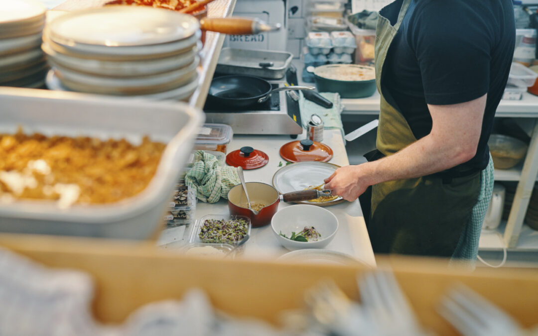 Jak prowadzić restaurację bez marnowania żywności?
