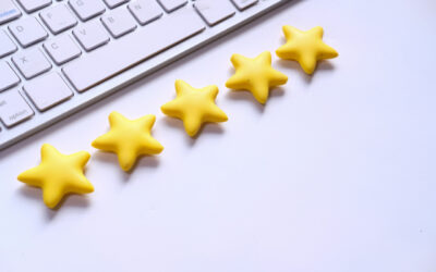 Jak klient ocenia wiarygodność firmy w 15 sekund: sygnały, które działają najmocniej